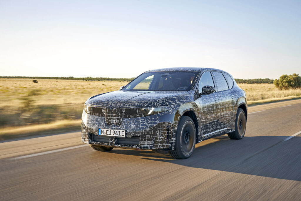 BMW iX3, 전기차 시대의 시작